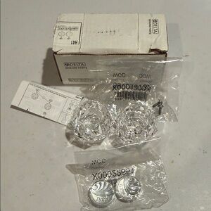 Delta Faucet H41 Knob Handles for 2-Handle Roman Tub Faucets, Clear